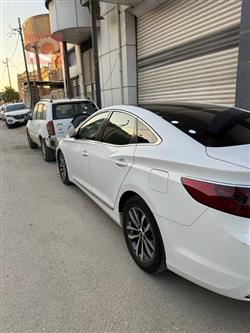 Hyundai Azera